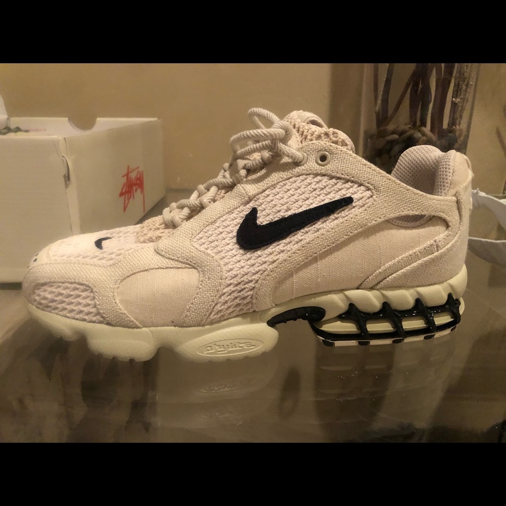 Stussy x Nike Airzoom Spiridon Fossil